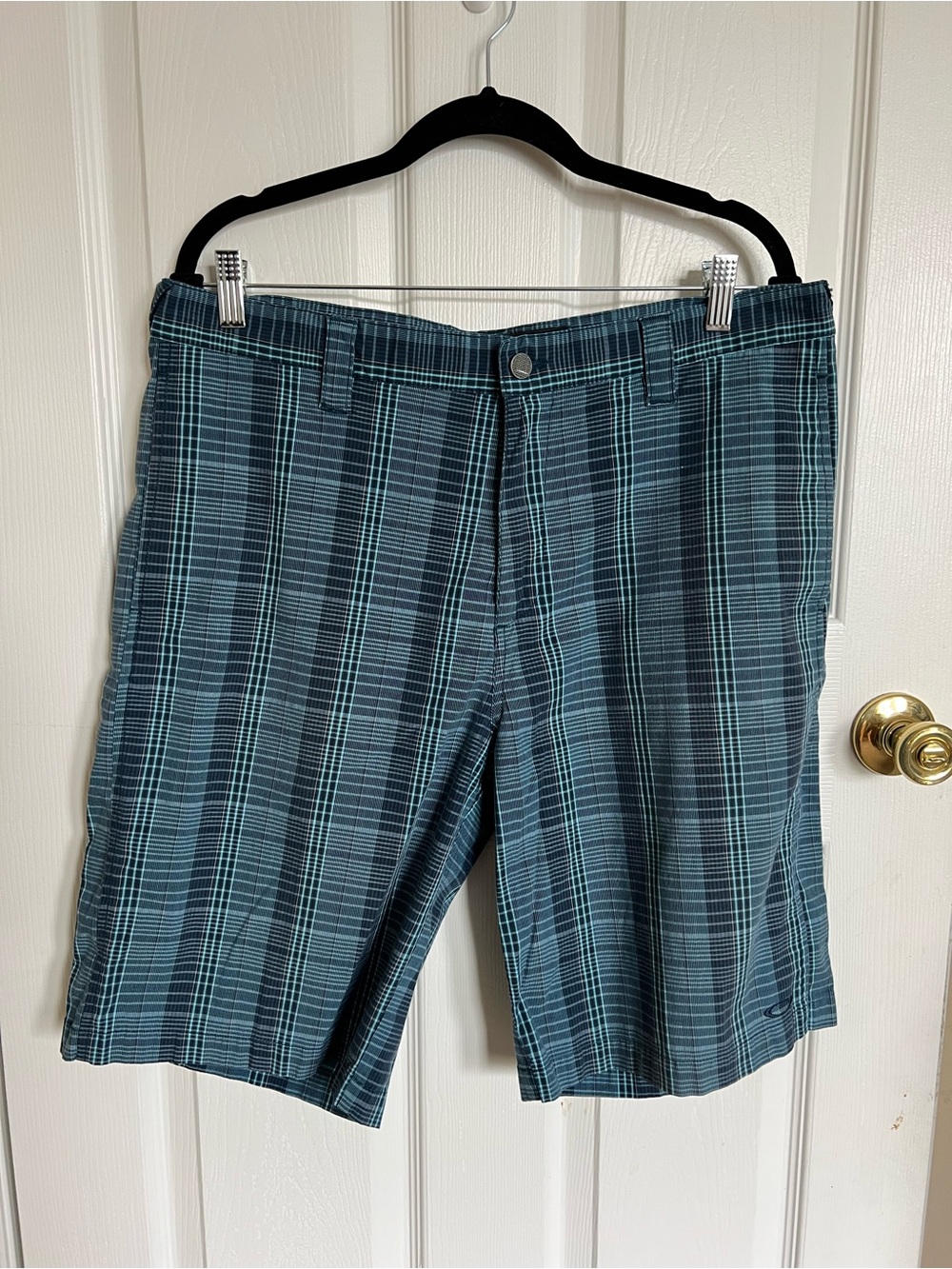 Oakley Men's Blue Plaid Chino Shorts Stretch Pockets Button Logo size 36W